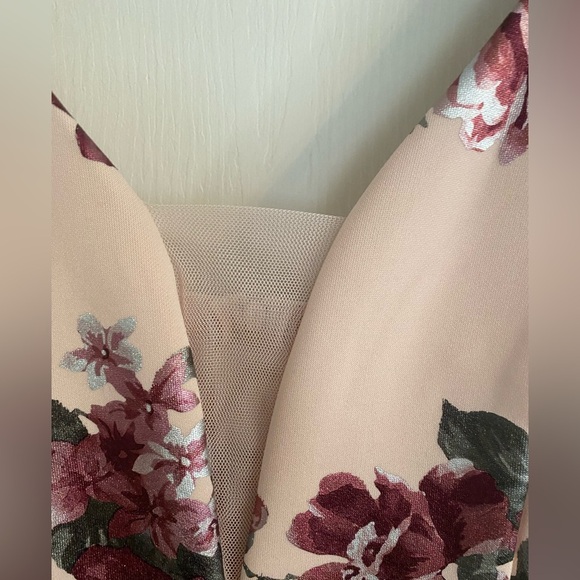 Floral Pink Sleeveless Dress - Picture 3 of 5